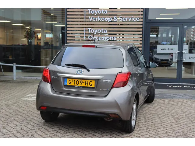 Toyota Yaris 1.5 Hybrid Trend 2017 Hybride Benzine 5