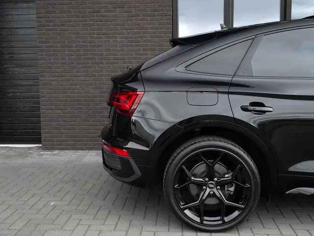 Audi Q5 Sportback 50TFSIe 2024 Hybride Benzine 26