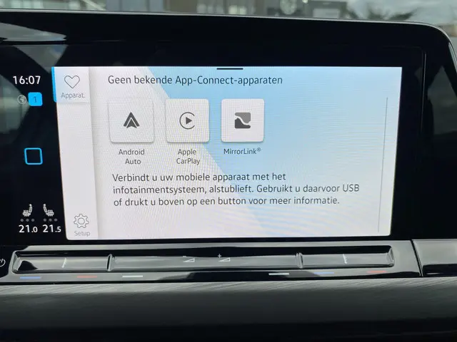 Volkswagen Golf 1.4 eHybrid Style 2021 Hybride Benzine 29