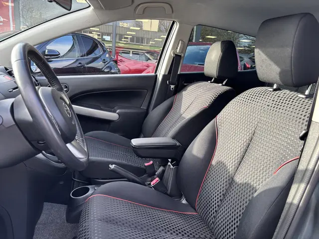 Mazda 2 1.3 GT 2013 Benzine 4