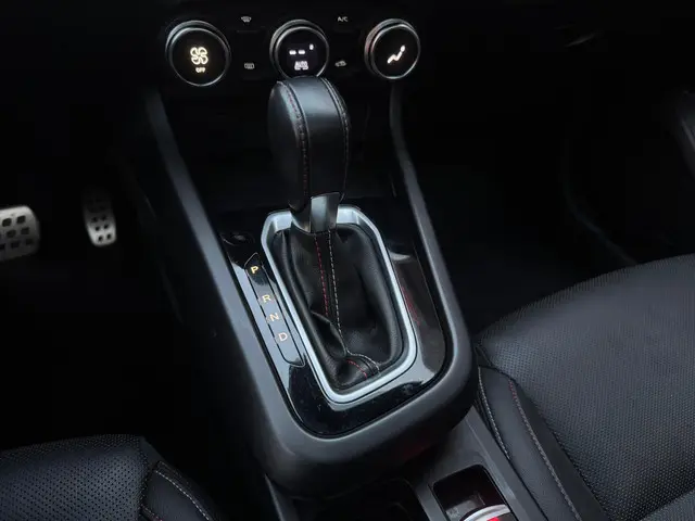 Renault Arkana 1.3 Hybrid 160 R.S. line 2023 Benzine 17