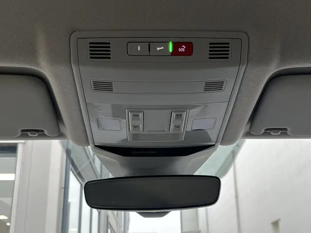 Volkswagen T-Roc 1.0 TSI Life 2023 Benzine 56