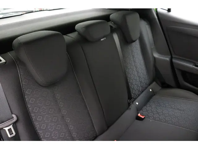 Opel Mokka 1.2 Turbo 100pk Edition 2022 Benzine 20