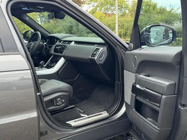 Land Rover Range Rover Sport 5.0 V8 SC SVR 2019 Benzine 25