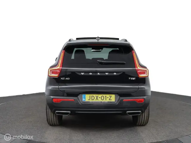 Volvo XC40 2.0 T5 AWD R-Design 2018 Benzine 9