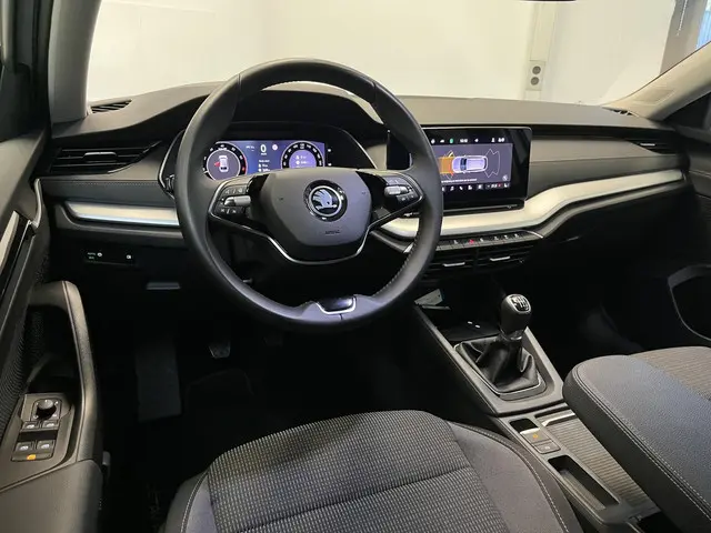 Škoda Octavia Combi 1.5 TSI Edition 2024 Benzine 3