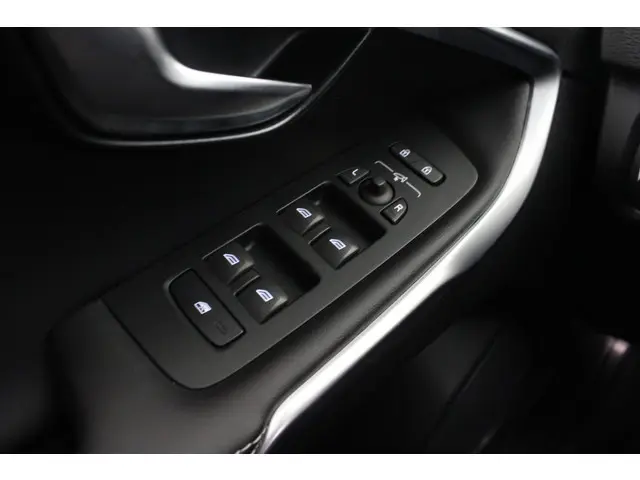 Volvo V40 1.5 T3 Polar+ Sport 2020 Benzine 20