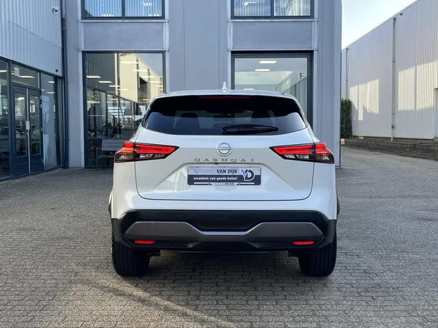 Nissan QASHQAI 1.3 MHEV Xtronic N-Connecta 2024 Benzine 35