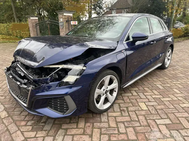 Audi A3 40 TFSIe S- line 2022 Hybride Benzine 4