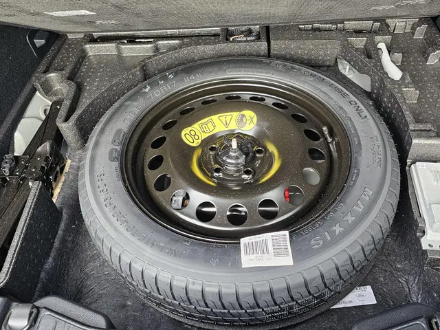 Ford Kuga 2.5 FHEV Active X 2024 Hybride Benzine 12