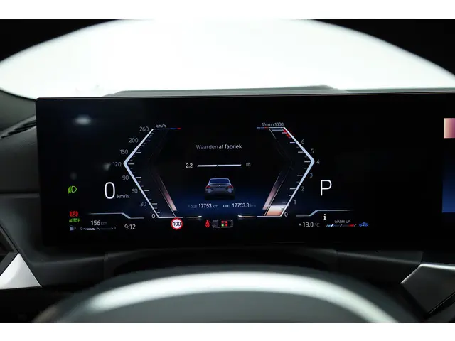 BMW 2 Serie Coupé M240i xDrive 375pk 2023 Benzine 14