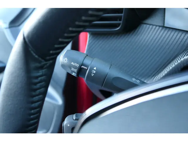 Peugeot 208 1.2 PureTech Allure 2020 Benzine 35