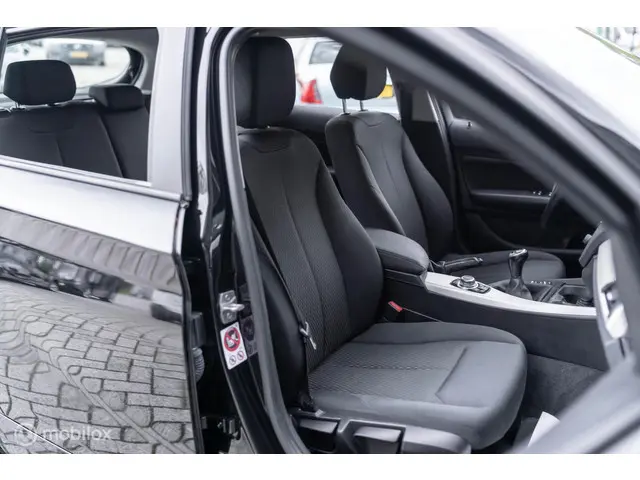 BMW 1 Serie 116i 2016 Benzine 21