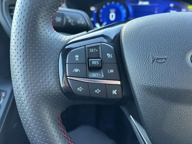 Ford Kuga 2.5 PHEV ST-Line X 2022 Hybride Benzine 23