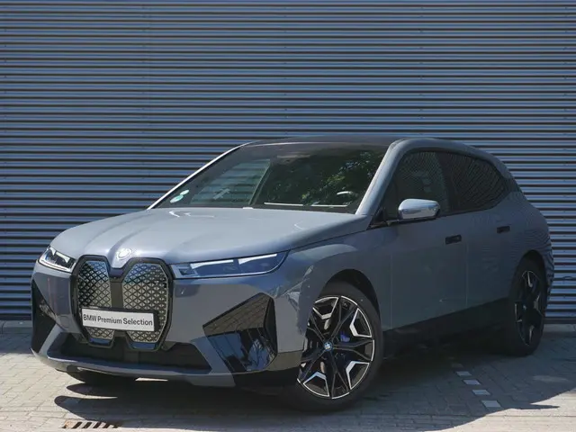 BMW iX xDrive50 2024 Elektrisch 42