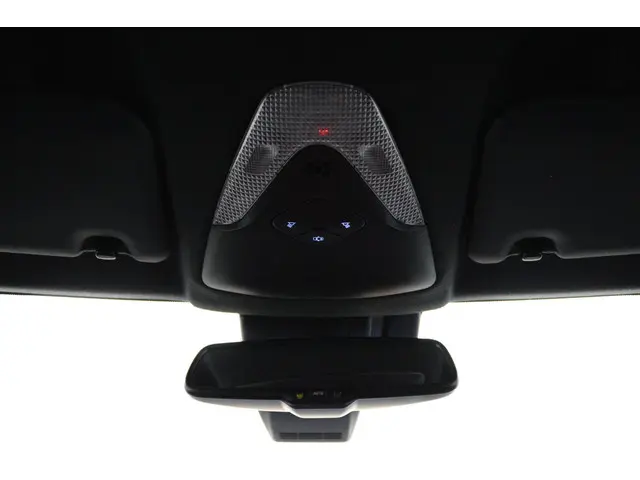 Toyota C-HR 1.2 Bi-Tone 2017 Benzine 32