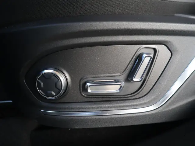 Lynk & Co 01 1.5 More 2026 Hybride Benzine 14