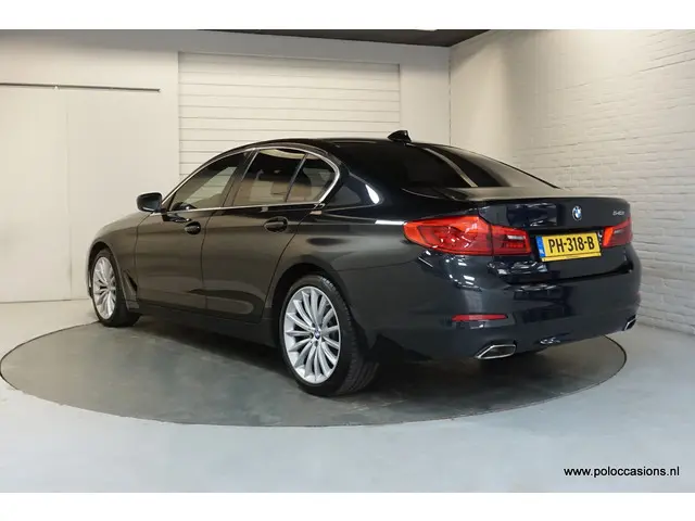 BMW 5 Serie 540i High Executive 2017 Benzine 4
