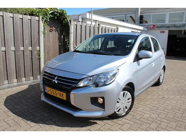 Mitsubishi Space Star 2