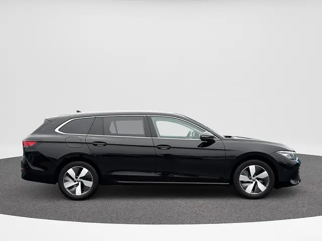 Volkswagen Passat Variant 1.5 eTSI Business 2024 Benzine 11