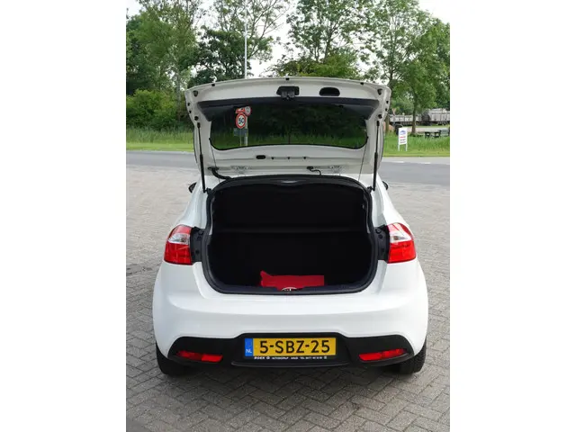 Kia Rio 1.2 CVVT Plus Pack 2013 Benzine 9