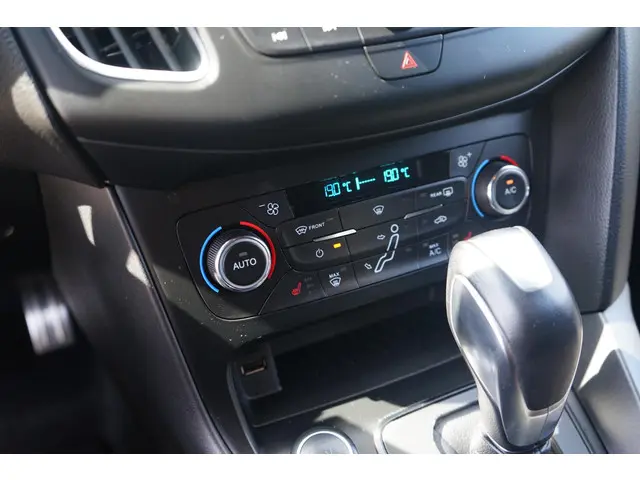 Ford Focus Wagon 1.5 ST-Line 2017 Benzine 17