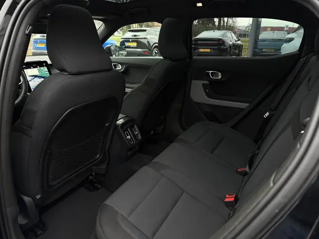 Polestar 2 Standard Range Single Motor 2021 Elektrisch 14