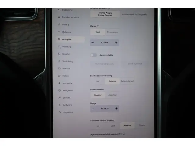 Tesla Model X 90D Base 6p. 2017 Elektrisch 29