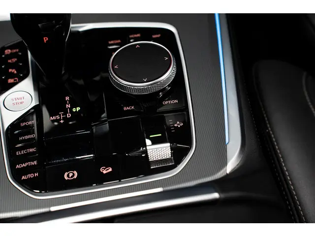 BMW X5 xDrive45e High Executive 2021 Hybride Benzine 44