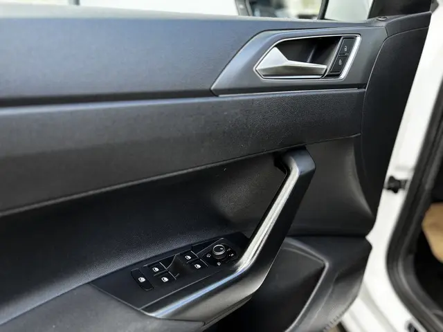 Volkswagen Polo 1.0 TSI 3X R-Line Business 2022 Benzine 15