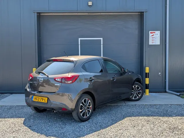 Mazda 2 1.5 Skyactiv-G GT-M AUT, Navi, Cruise 2016 Benzine 4