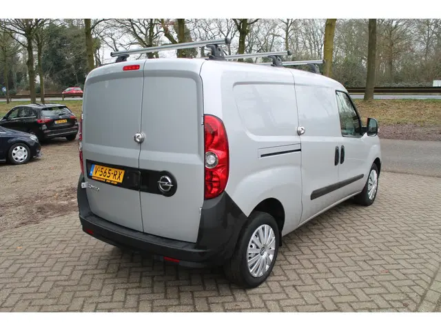 Opel Combo 1.3 CDTi L2H1 Edition, Navi Airco 2018 Diesel 4