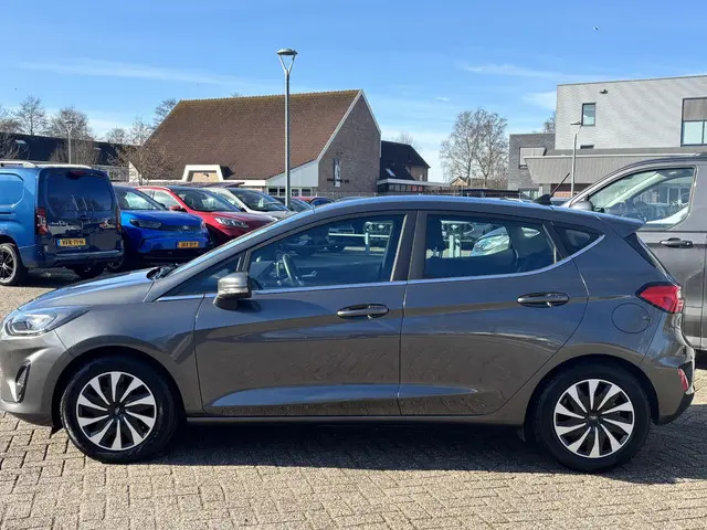Ford Fiesta 1.0 EcoBoost Hybrid Titanium 2022 Benzine 4