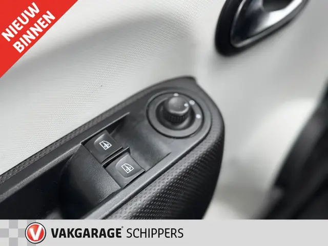 Renault Twingo 0.9 TCe Expression airco 2017 Benzine 19