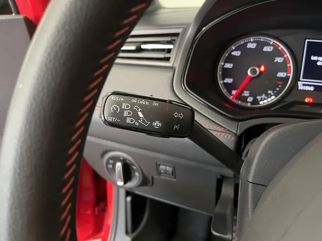 SEAT Ibiza 1.0 TSI FR Intense 2021 Benzine 30