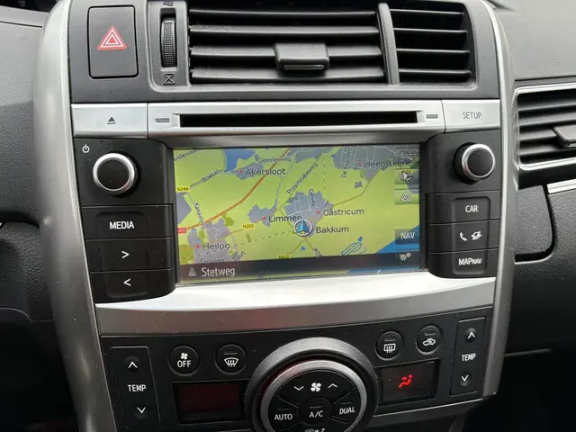 Toyota Verso 1.8 VVT-i Dynamic Business 2015 Benzine 13