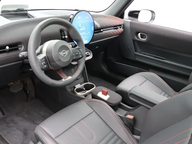 MINI 3-Deurs Cooper 2025 Benzine 8