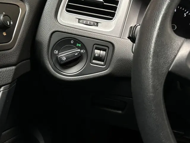 Volkswagen Golf 1.2 TSI Sportline 2013 Benzine 16