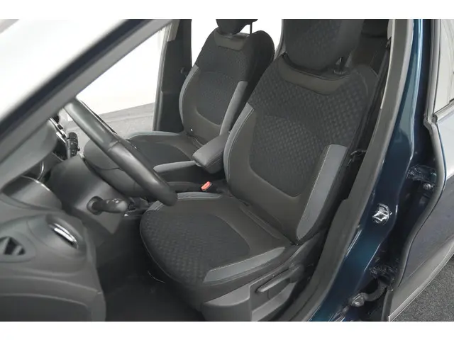 Renault Captur TCe 120 Intens 2017 Benzine 30