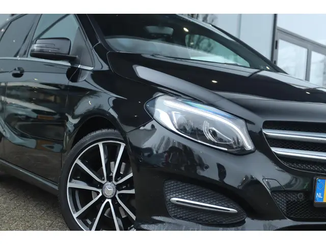 Mercedes-Benz B-Klasse 180 AMBITION 2016 Benzine 35