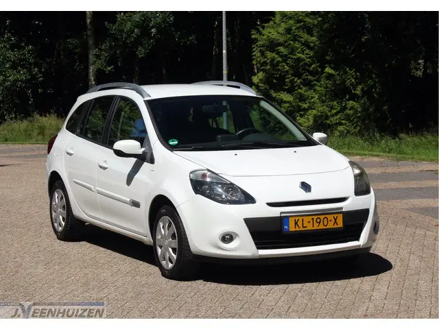 Renault Clio Estate 1.2-16V Authentique 2012 Benzine 1