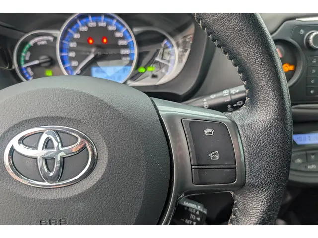 Toyota Yaris 1.5 Hybrid Lease 2015 Hybride Benzine 22