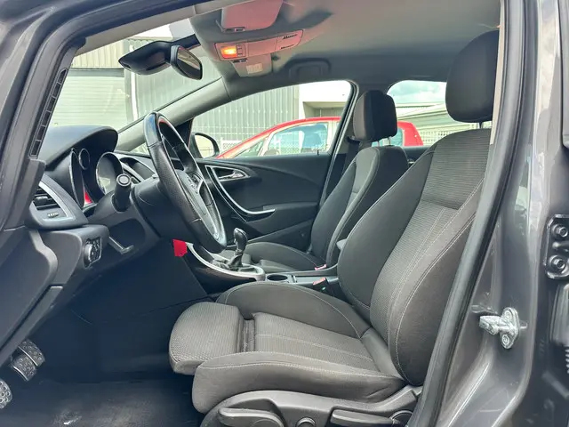 Opel Astra Sports Tourer 1.4 Turbo Sport 2012 Benzine 9