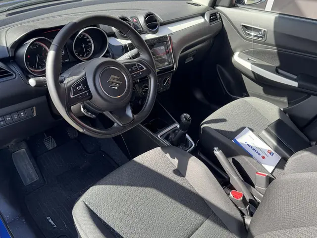 Suzuki Swift 1.2 Select Smart Hybrid 2022 Benzine 11