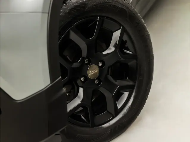 Jeep Avenger 1.2 Altitude Sport 2023 Benzine 17