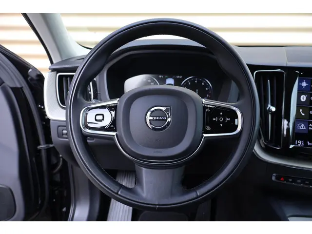 Volvo XC60 B4 Inscription 2021 Benzine 17