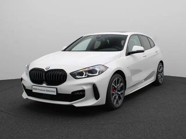 BMW 1 Serie 5-deurs 118i 2024 Benzine 24