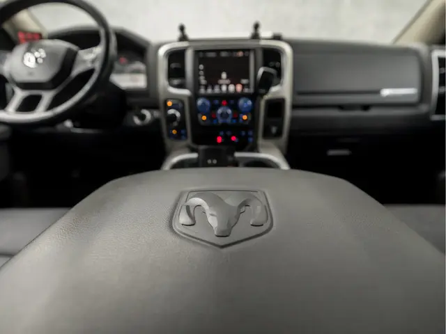 Dodge Ram 1500 5.7V8 Crew Cab 5'7 2016 LPG/Gas 25
