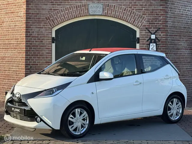 Toyota Aygo 1.0 VVT-i x-pose 2017 Benzine