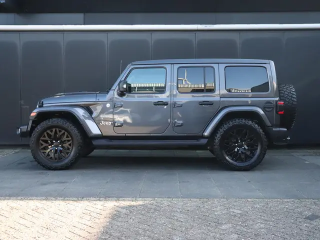 Jeep Wrangler 2